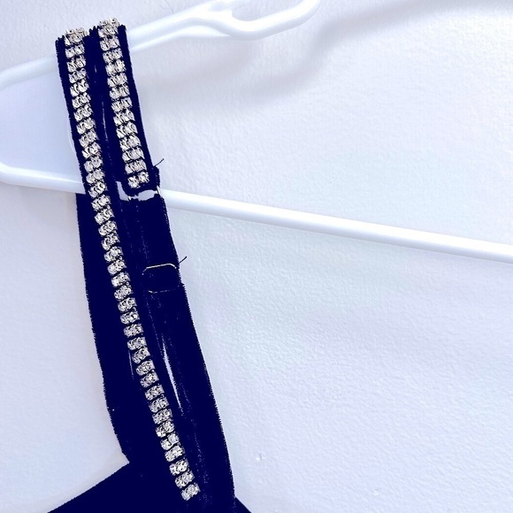 AKIRA Black Bodysuit with Silver Straps - Picture 7 of 16